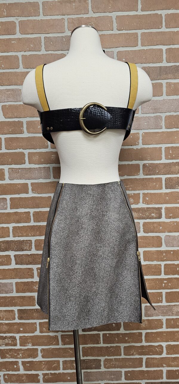 Buckle-Zip - 2025 - Image 4