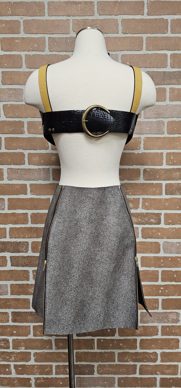 Buckle-Zip - 2025 - Image 3